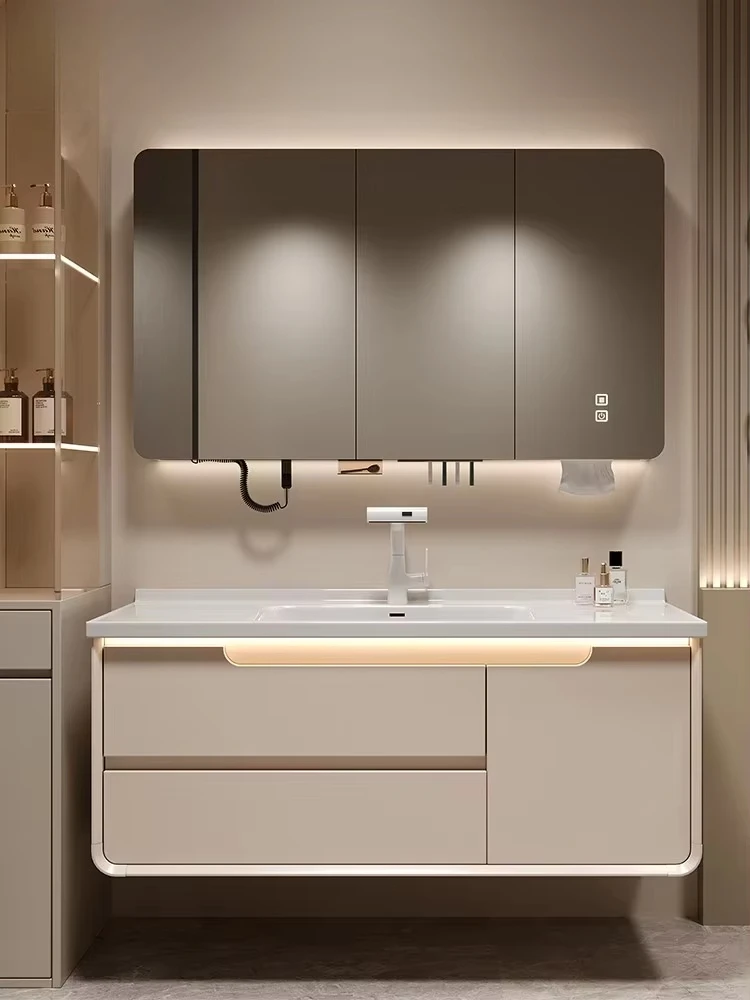 Настенный шкаф-тумба во французском стиле с интегрированной керамической раковиной
Настенный шкаф-тумба во французском стиле с интегрированной керамической раковиной