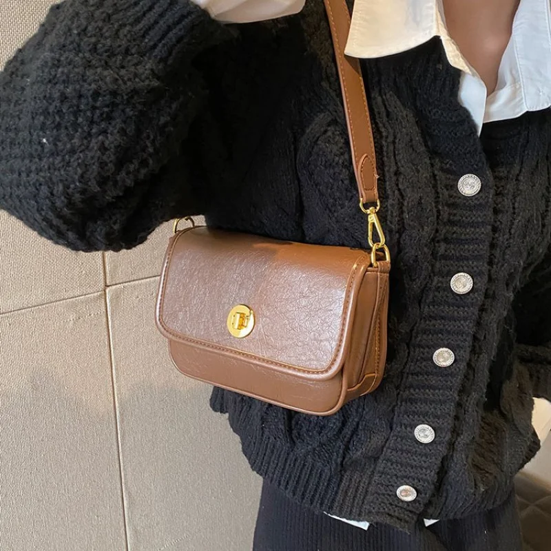 Fashionable Women's Handbag Crafted From Fine Leather Boasting Casual Simple Vintage And Trendy Daily Look
Fashionable Women's Handbag Crafted From Fine Leather Boasting Casual Simple Vintage And Trendy Daily Look