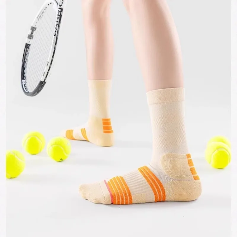 Women Mid Calf Sports Socks Cotton Breathable Anti Odor Cushioned Gym Basketball Running Yoga Comfortable Performance Essential
Women Mid Calf Sports Socks Cotton Breathable Anti Odor Cushioned Gym Basketball Running Yoga Comfortable Performance Essential