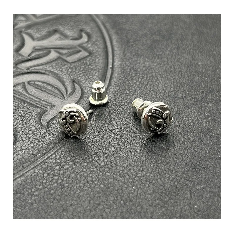 Punk Hip Hop Thai Silver Retro Old Celtic Dragon Stud Earrings Needle Exaggerated Earrings Niche High Sense
Punk Hip Hop Thai Silver Retro Old Celtic Dragon Stud Earrings Needle Exaggerated Earrings Niche High Sense