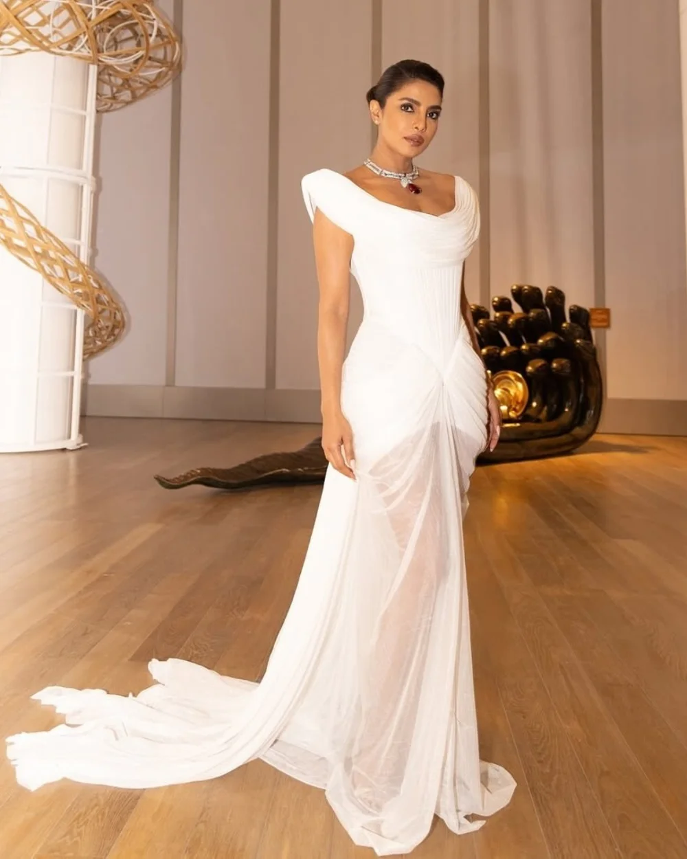 Индивидуальные высококачественные шифоновые плиссированные длинные платья с открытыми плечами, изысканные платья Quinceanera на заказ
Индивидуальные высококачественные шифоновые плиссированные длинные платья с открытыми плечами, изысканные платья Quinceanera на заказ