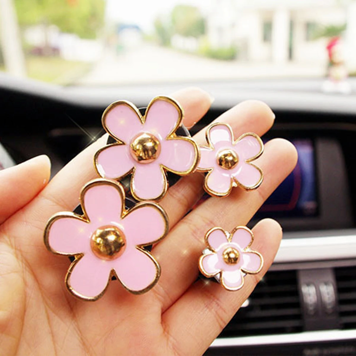 4 Pcs Aromatherapy Machine Clip Perfume Diffuser Iron Automotive Interior Accessories Car
4 Pcs Aromatherapy Machine Clip Perfume Diffuser Iron Automotive Interior Accessories Car