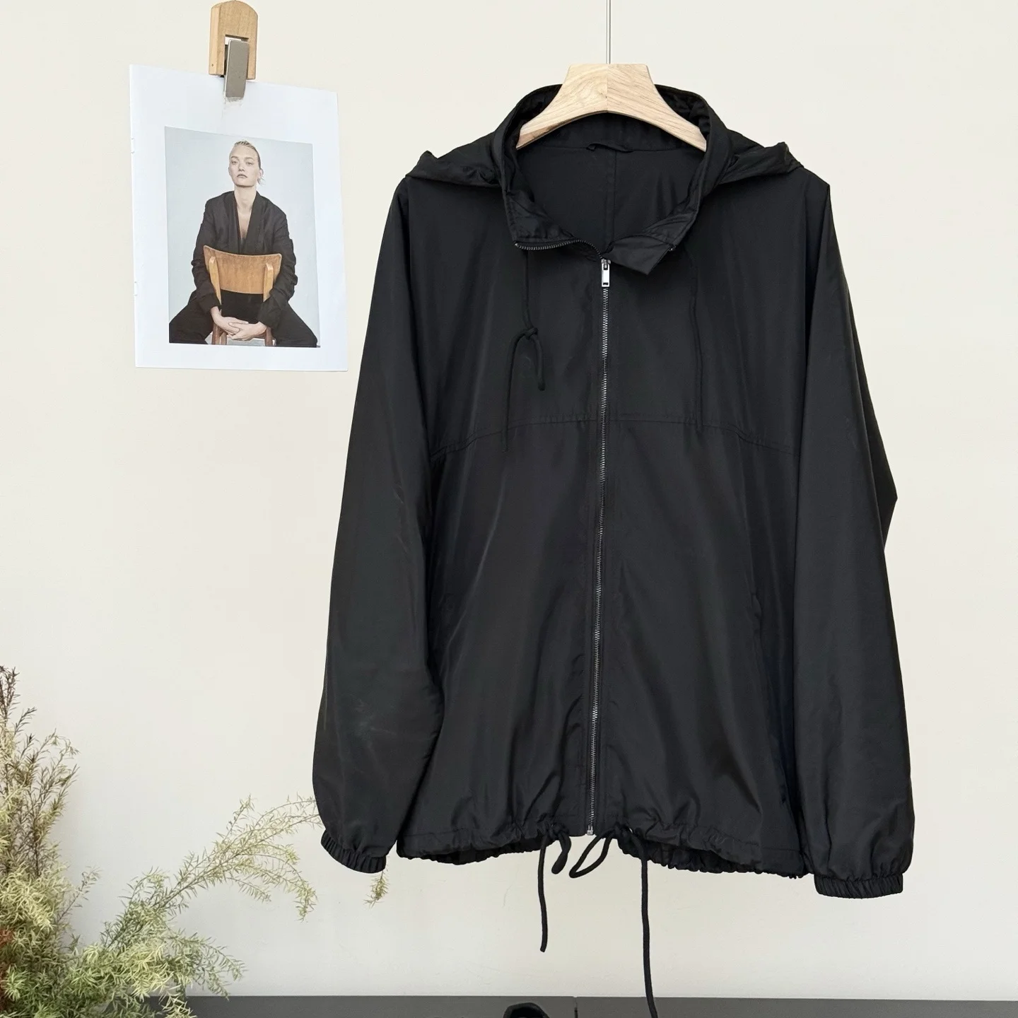 Ultra-Light 3D Cut Waterproof Hooded Jacket Women's Casual Style Fashion Outerwear Gao Du M47W Row Feng Autumn Coat
Ultra-Light 3D Cut Waterproof Hooded Jacket Women's Casual Style Fashion Outerwear Gao Du M47W Row Feng Autumn Coat