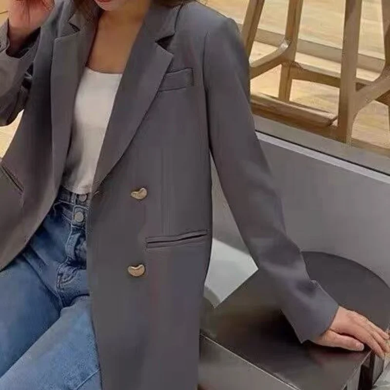 Осень 2022, новый женский сшитый костюм, воротник, карман на пуговицах, универсальные модные элегантные пиджаки с длинными рукавами
Осень 2022, новый женский сшитый костюм, воротник, карман на пуговицах, универсальные модные элегантные пиджаки с длинными рукавами
