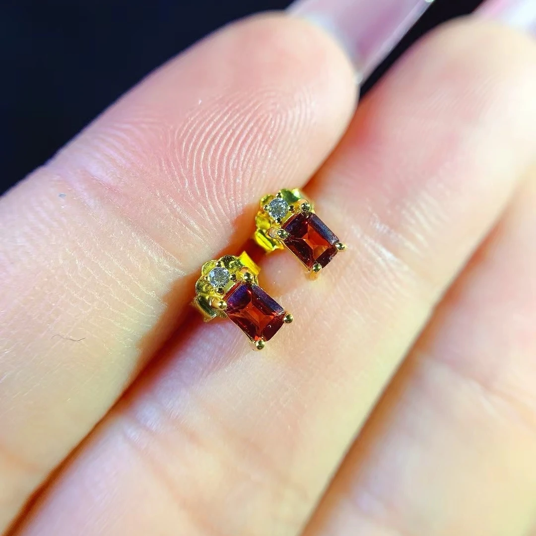 KJJEAXCMY Women's New Earrings | Natural Garnet with S925 silver , electroplated process, high-clarity Gems support testing
KJJEAXCMY Women's New Earrings | Natural Garnet with S925 silver , electroplated process, high-clarity Gems support testing