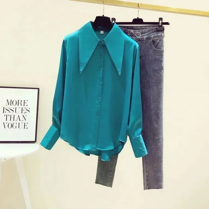 Spring Autumn New Polo Neck Solid Vintage Shirt Tops Fashion High Street Women Clothing Elegant All-match Long Sleeve Blouse
Spring Autumn New Polo Neck Solid Vintage Shirt Tops Fashion High Street Women Clothing Elegant All-match Long Sleeve Blouse