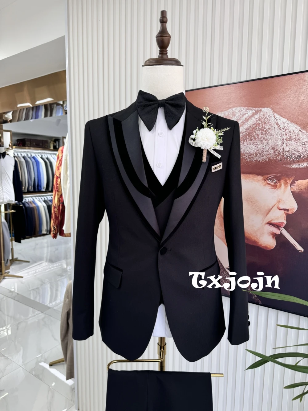 Comfortable Slim Fit Suit Set 3 Pieces For Men Wedding Groom Sets Mature Confident One Button Peak Lapel Tuxedo Prom Wear
Comfortable Slim Fit Suit Set 3 Pieces For Men Wedding Groom Sets Mature Confident One Button Peak Lapel Tuxedo Prom Wear