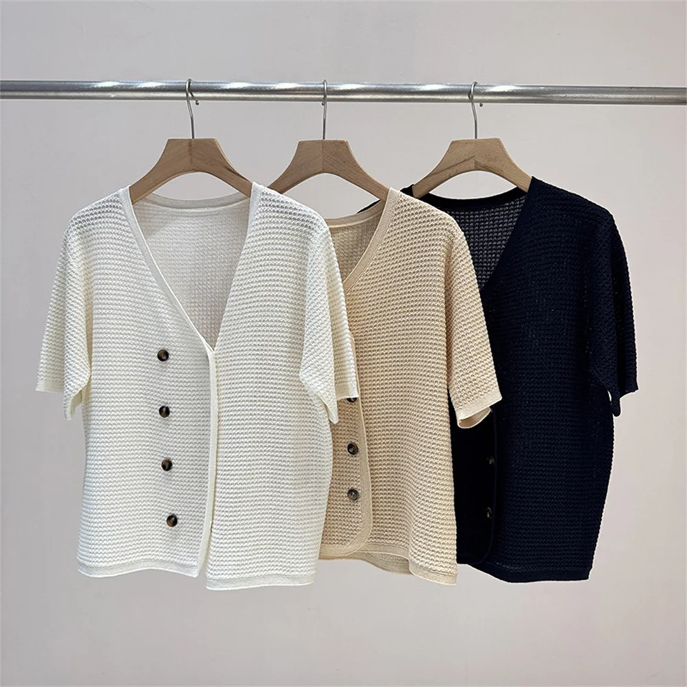 Double-Breasted Short-Sleeved Knit Cardigan Casual Versatile Simple Summer Top for Women
Double-Breasted Short-Sleeved Knit Cardigan Casual Versatile Simple Summer Top for Women
