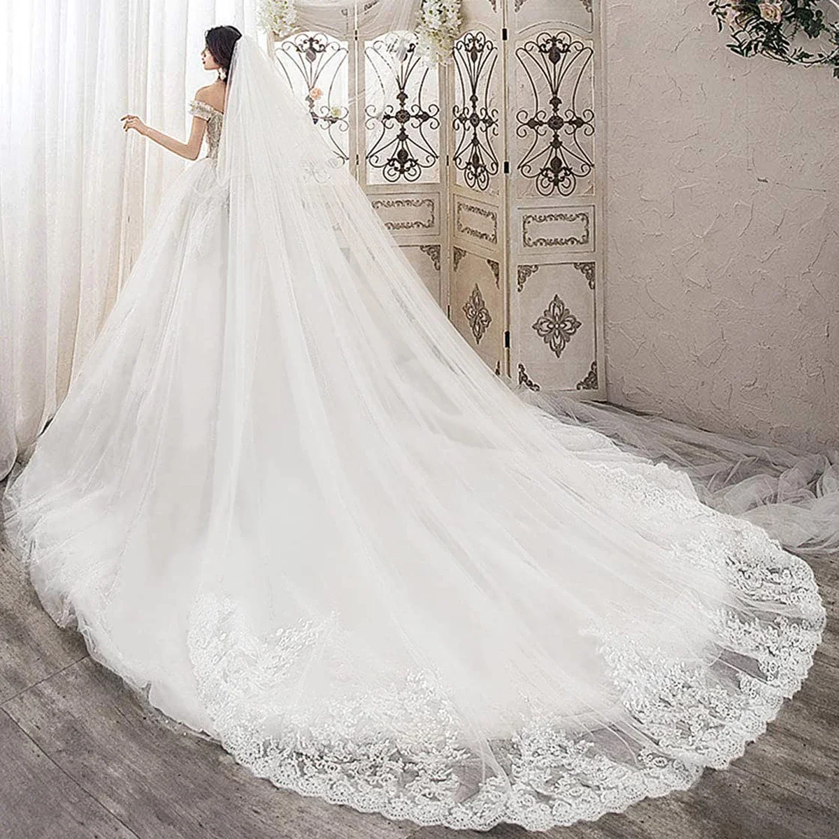 Wedding Veils Appliques Lace One Layer White Ivory Tulle Bridal Veil with Comb 3 Meters Veu de Noiva Longo Real Photos
Wedding Veils Appliques Lace One Layer White Ivory Tulle Bridal Veil with Comb 3 Meters Veu de Noiva Longo Real Photos