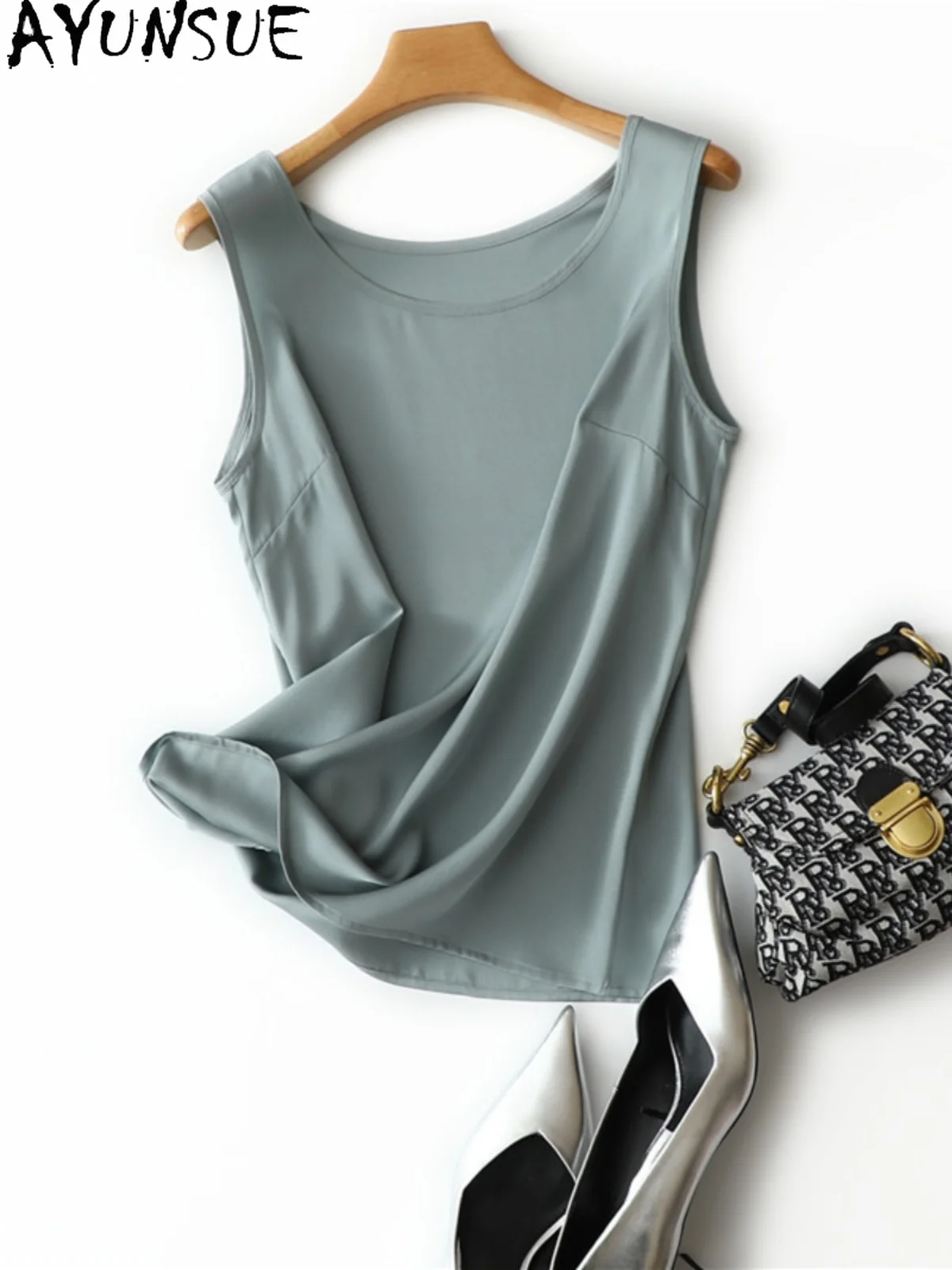 90% Mulberry Silk Tank Top Woman Round Neck Sleeveless Summer Tops for Woman Clothing High Quality Solid Top Femme 2025 New
90% Mulberry Silk Tank Top Woman Round Neck Sleeveless Summer Tops for Woman Clothing High Quality Solid Top Femme 2025 New