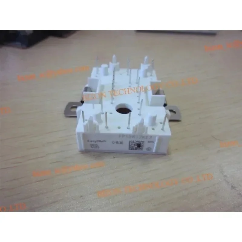 FP15R12KE3 FP10R12YT3 IR2130 Y50KPEOT Новый оригинальный модуль
FP15R12KE3 FP10R12YT3 IR2130 Y50KPEOT Новый оригинальный модуль