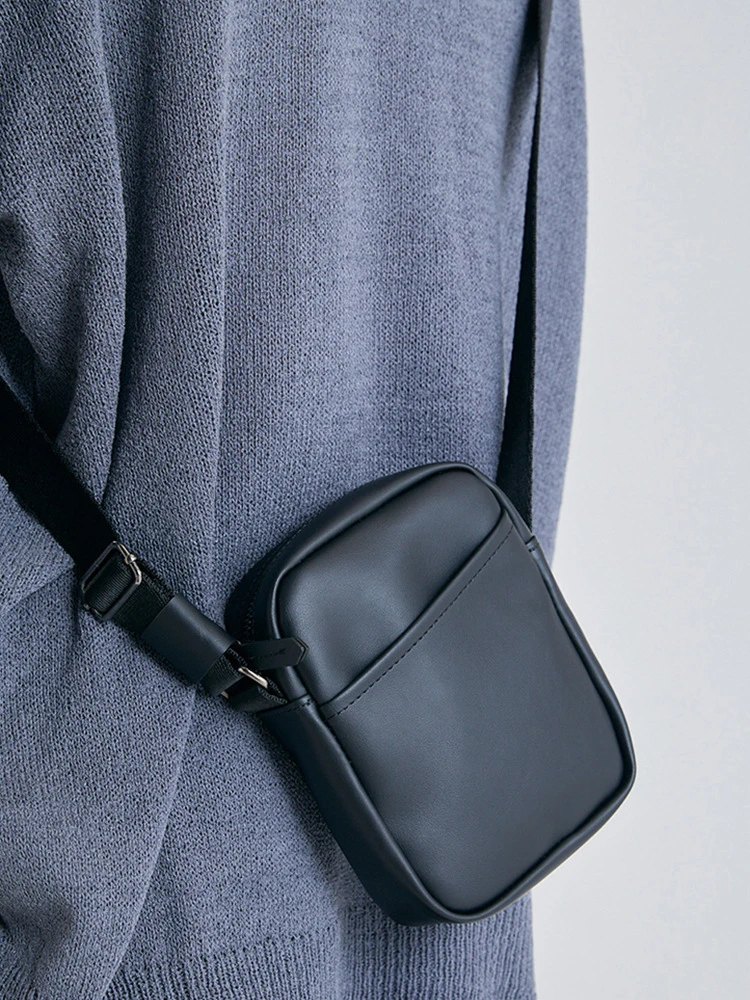 Повседневная мужская сумка через плечо, портативная сумка на одно плечо, летняя новая сумка для мобильного телефона Sle, простая молодежная сумка из искусственной кожи
Повседневная мужская сумка через плечо, портативная сумка на одно плечо, летняя новая сумка для мобильного телефона Sle, простая молодежная сумка из искусственной кожи