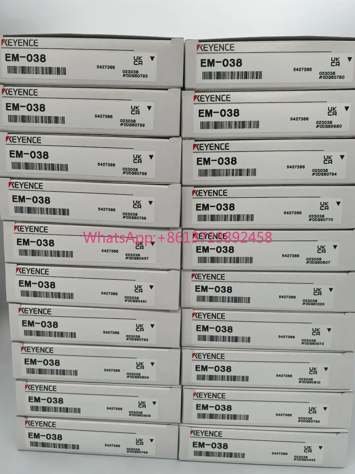 KEYENCE EM-038 proximity switch brand new original genuine
KEYENCE EM-038 proximity switch brand new original genuine