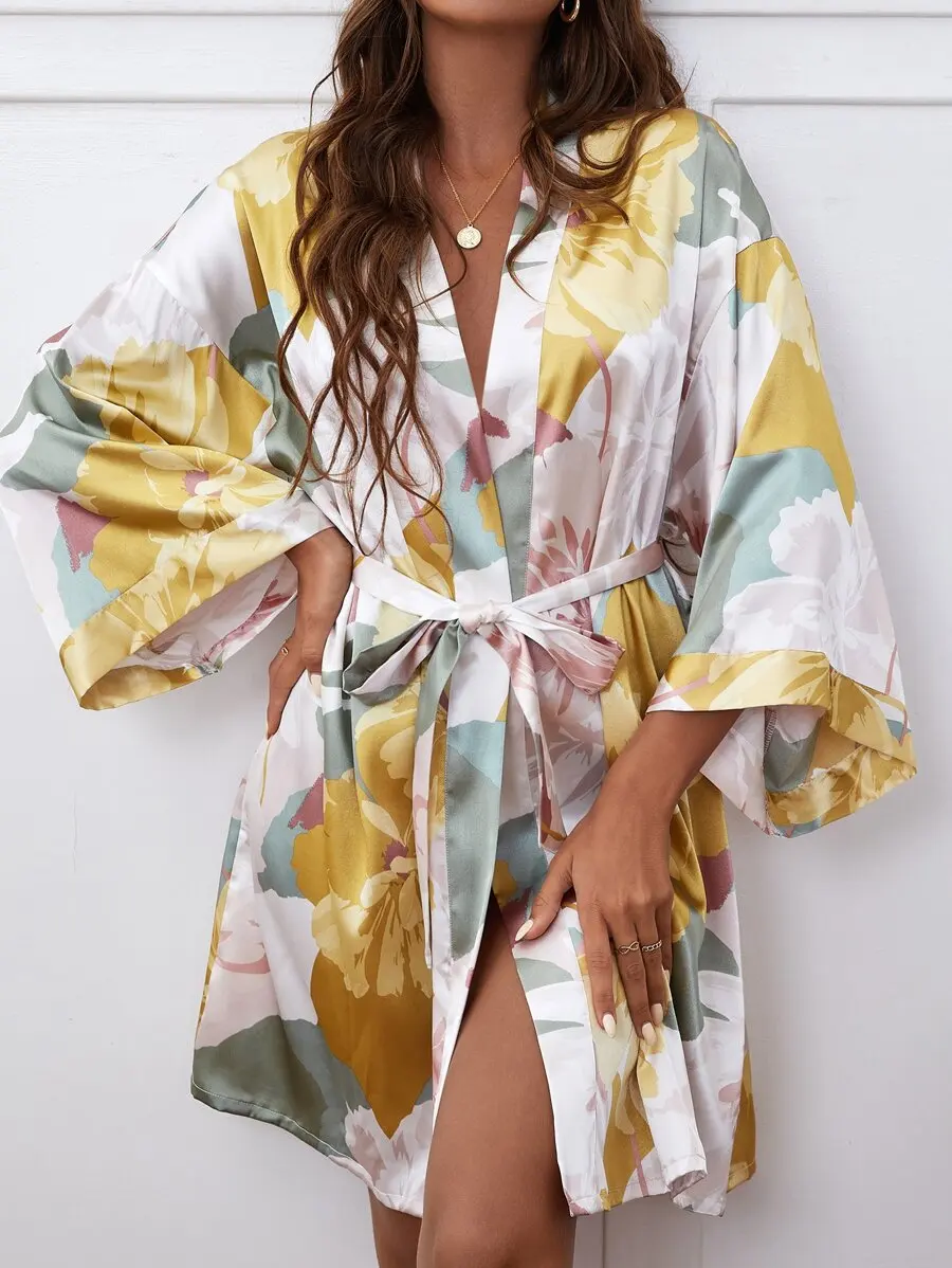 Floral Print Drop Shoulder Belted Satin Robe Luxe Loungewear For Women
Floral Print Drop Shoulder Belted Satin Robe Luxe Loungewear For Women