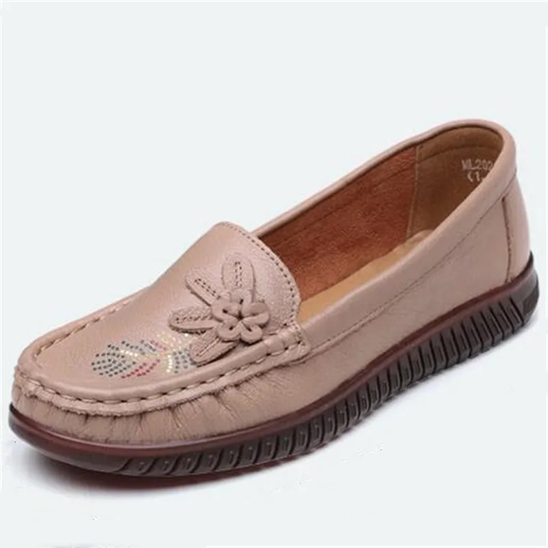 2024 New Classic Flowers Fashion Casual Shoes Round Toe Comfortable Flats Trendy Shoes Women Genuine Leather Shoes Big Size
2024 New Classic Flowers Fashion Casual Shoes Round Toe Comfortable Flats Trendy Shoes Women Genuine Leather Shoes Big Size