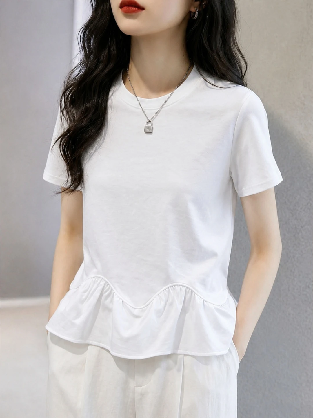 Elegant Commute Short Sleeve T-Shirt Ruffle Hem Casual Pure Color Versatile Casual Shirt Korean Style Straight Cut
Elegant Commute Short Sleeve T-Shirt Ruffle Hem Casual Pure Color Versatile Casual Shirt Korean Style Straight Cut