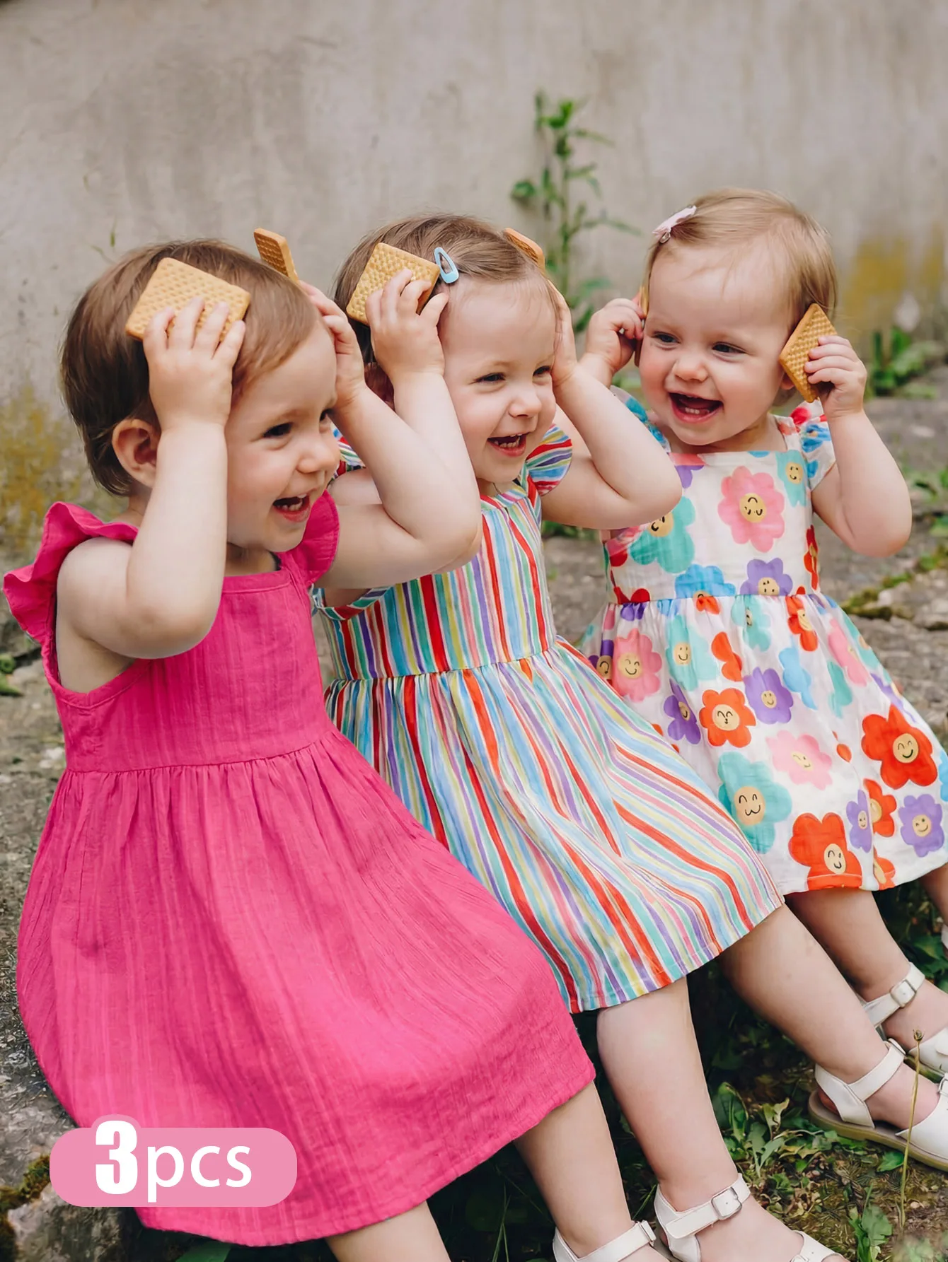 Adorable Baby Girl Sleeveless Dress Set | Lightweight, Breathable, 3 Styles Available, Perfect for Summer Daily & Outings.
Adorable Baby Girl Sleeveless Dress Set | Lightweight, Breathable, 3 Styles Available, Perfect for Summer Daily & Outings.