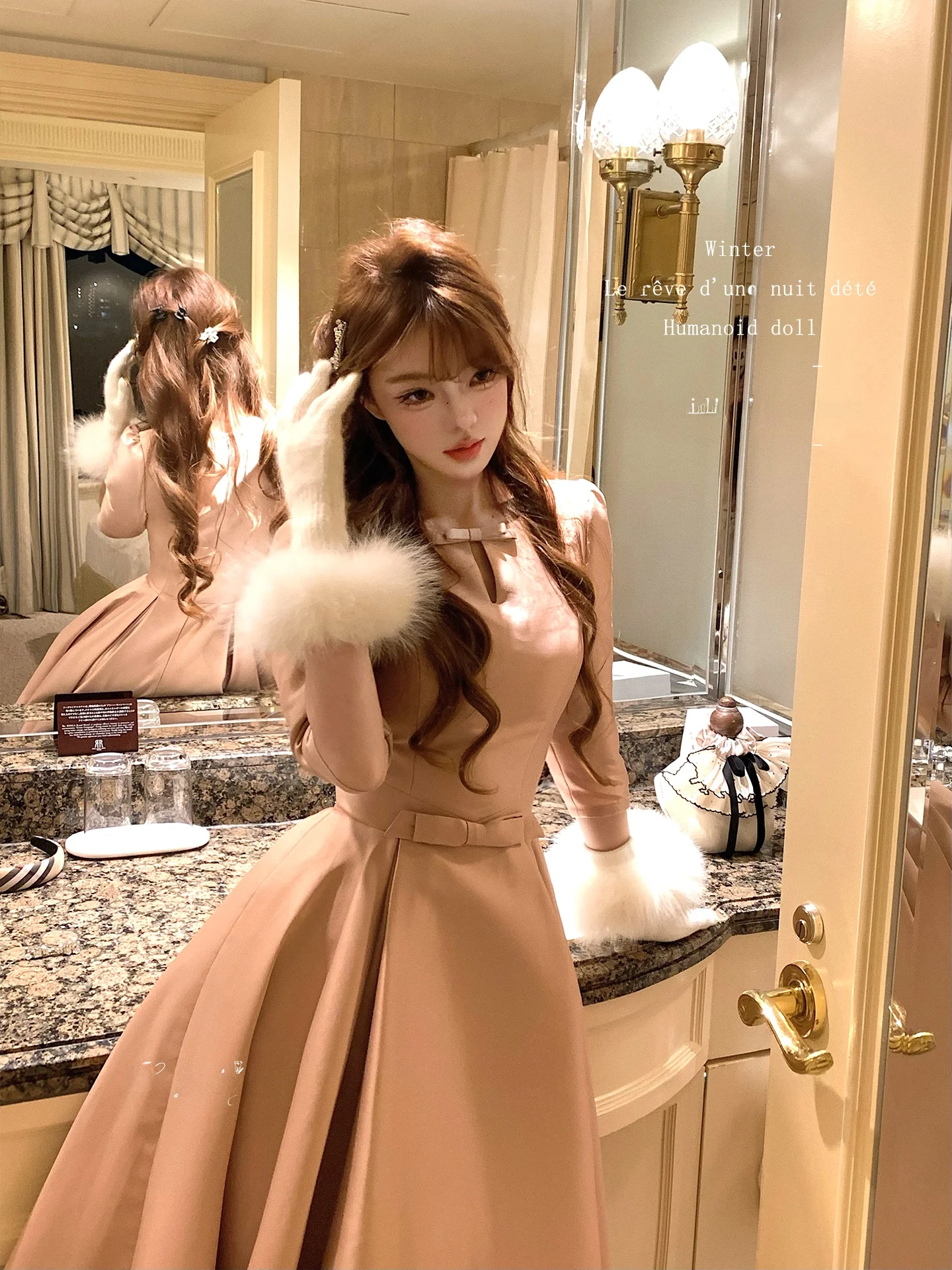 Princess Style Double Color Long Dress with Faux Fur Shawl Elegant Ladylike Vintage Princess Dress by Lazy Didi for Women
Princess Style Double Color Long Dress with Faux Fur Shawl Elegant Ladylike Vintage Princess Dress by Lazy Didi for Women