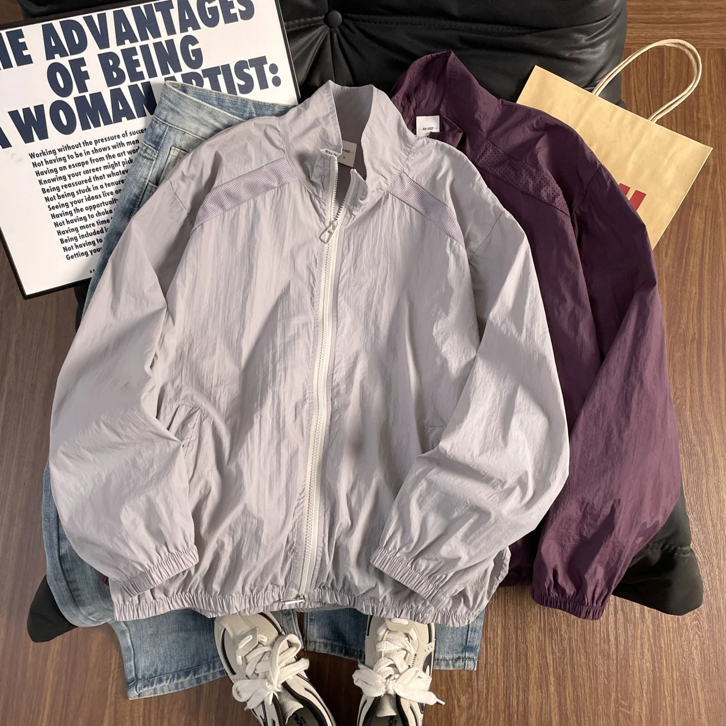 American Style Mesh Splicing Men's Summer Lightweight Stand Collar Ice Silk Quick Dry Sports Sun Protection Jacket Trendy
American Style Mesh Splicing Men's Summer Lightweight Stand Collar Ice Silk Quick Dry Sports Sun Protection Jacket Trendy