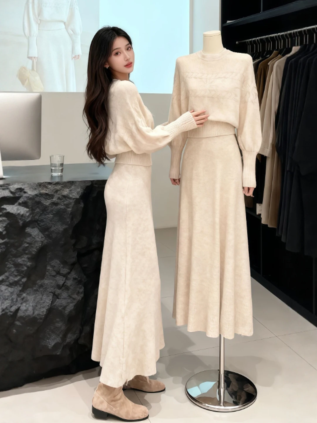 Laid-back Elegant Beautiful Top Skirt Set OOTD Trending Women's Fashion Spring 2025 Comfortable High Waist Long Sleeve round ...
Laid-back Elegant Beautiful Top Skirt Set OOTD Trending Women's Fashion Spring 2025 Comfortable High Waist Long Sleeve round ...