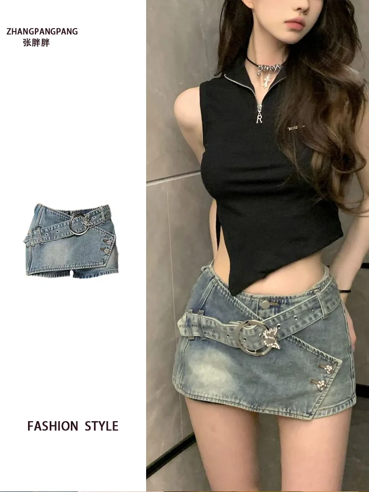 Large size irregular low waist denim culottes women's summer 2025 new design niche Spice Girl hip shorts
Large size irregular low waist denim culottes women's summer 2025 new design niche Spice Girl hip shorts