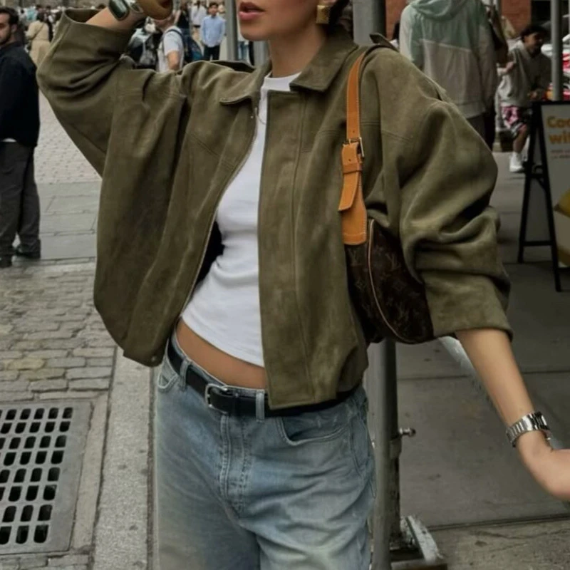 New Women's Loose Short Coat Jackets Retro European American Style Suede Streetwear Trendy Flared Zipper Faux Fur Jacket
New Women's Loose Short Coat Jackets Retro European American Style Suede Streetwear Trendy Flared Zipper Faux Fur Jacket