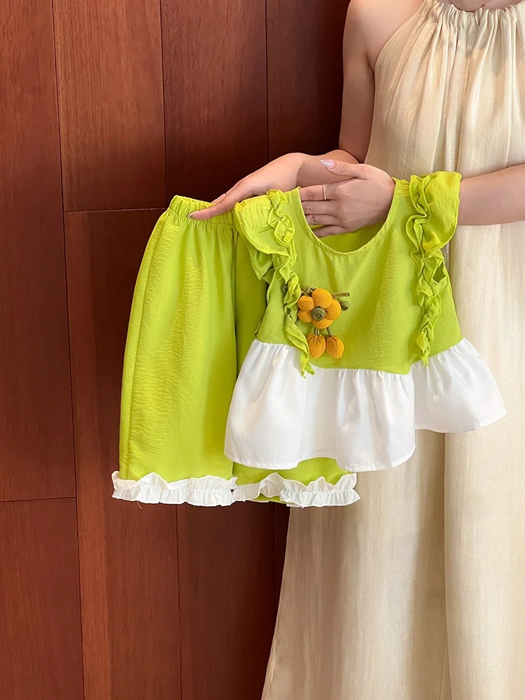 Cute Baby Girl Set Summer New Style Ultra Floral Lace Sleeveless Top And Pants Two Piece Suite Trendy Children's Clothing
Cute Baby Girl Set Summer New Style Ultra Floral Lace Sleeveless Top And Pants Two Piece Suite Trendy Children's Clothing