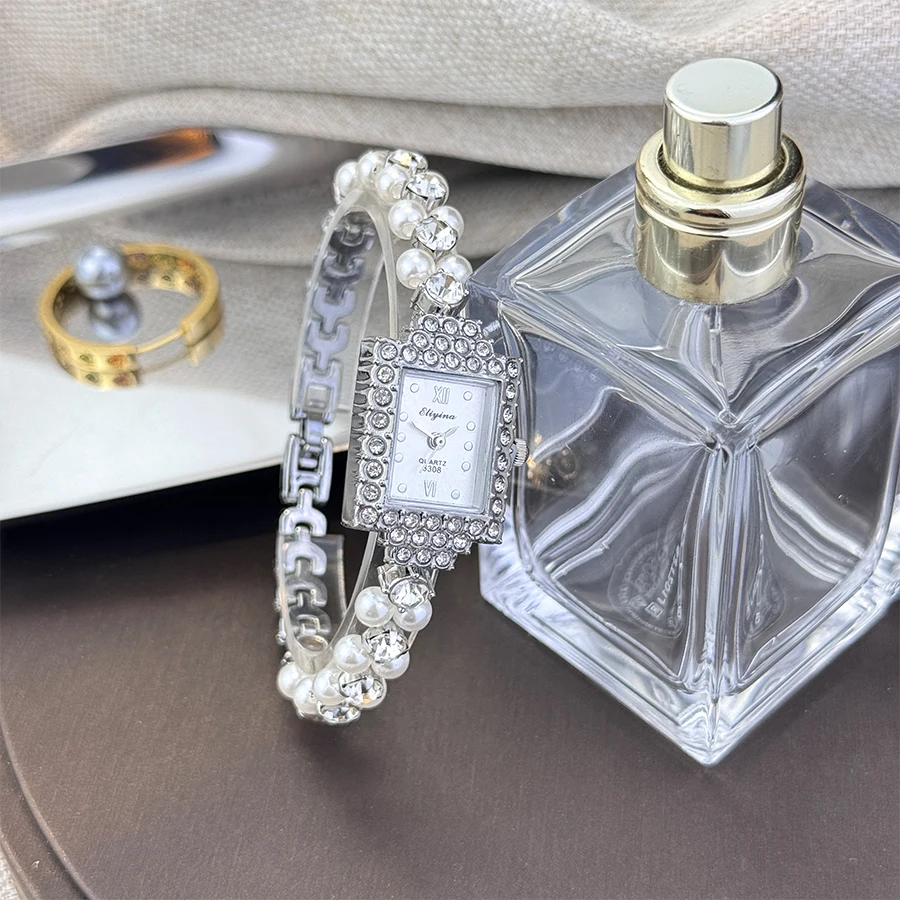 Exquisite Small Pearl Bracelet Watch Square Diamond-Encrusted Light Luxury Ladies Quartz Watch
Exquisite Small Pearl Bracelet Watch Square Diamond-Encrusted Light Luxury Ladies Quartz Watch