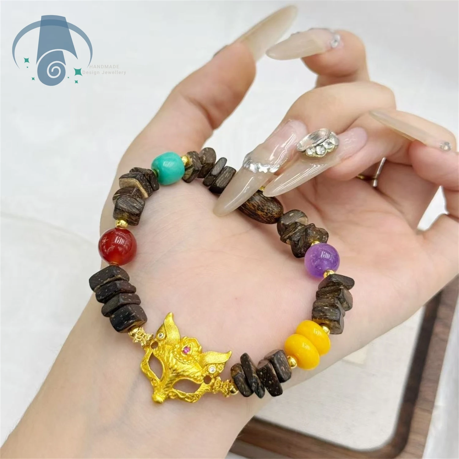 New Chinese Style Retro Fox Mask Beaded Bracelet Women Tibetan Style Ethnic Amber Spacer Beads Bohemian Jewelry Gift for Her
New Chinese Style Retro Fox Mask Beaded Bracelet Women Tibetan Style Ethnic Amber Spacer Beads Bohemian Jewelry Gift for Her 