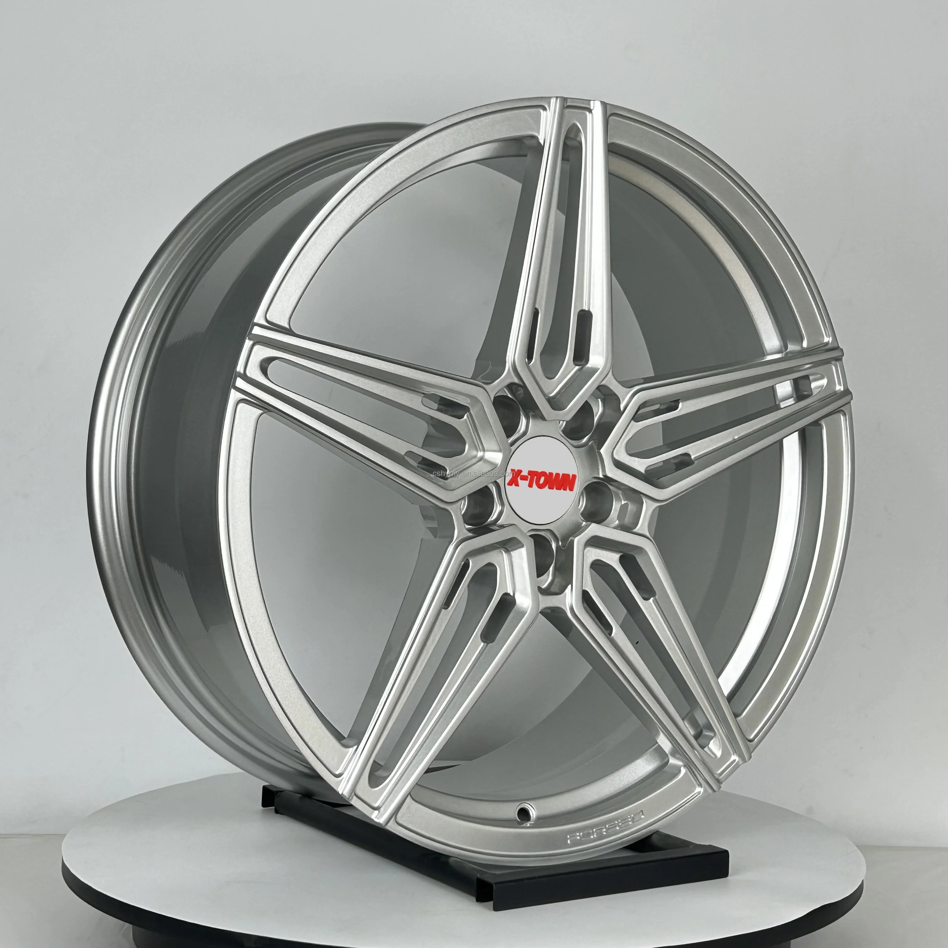 Custom Forged Alloy Wheels Monoblock 5x120 5x114.3 5x130 Jante 18-26 Inch Luxury for Passenger Cars Rims New 20 22 24
Custom Forged Alloy Wheels Monoblock 5x120 5x114.3 5x130 Jante 18-26 Inch Luxury for Passenger Cars Rims New 20 22 24