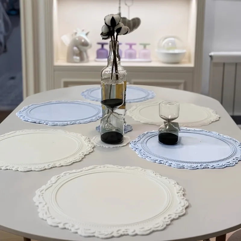 4pcs Christmas Retro Round Silicone Placemat Anti-slip Heat-resistant and Easy To Clean Suitable for Dining Table Decoration
4pcs Christmas Retro Round Silicone Placemat Anti-slip Heat-resistant and Easy To Clean Suitable for Dining Table Decoration