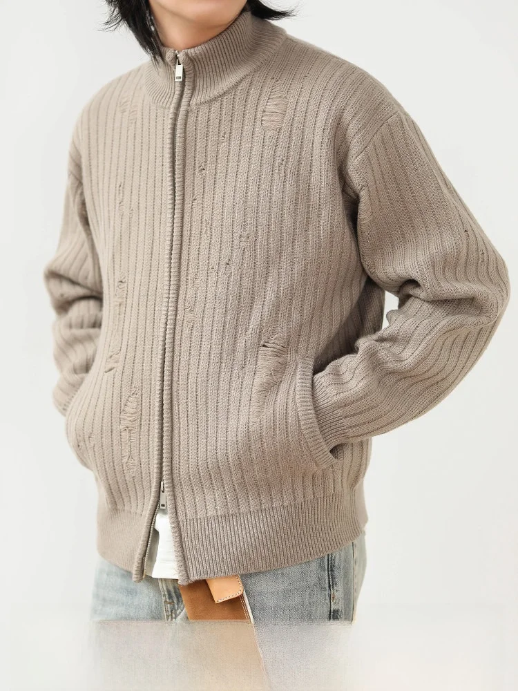 Knitted Cardigan with Hole Embroidery Retro Heavyweight Japanese Sle Cleanfit Casual Sweater Jaet for Young Men MBBCAR Sl...
Knitted Cardigan with Hole Embroidery Retro Heavyweight Japanese Sle Cleanfit Casual Sweater Jaet for Young Men MBBCAR Sl...