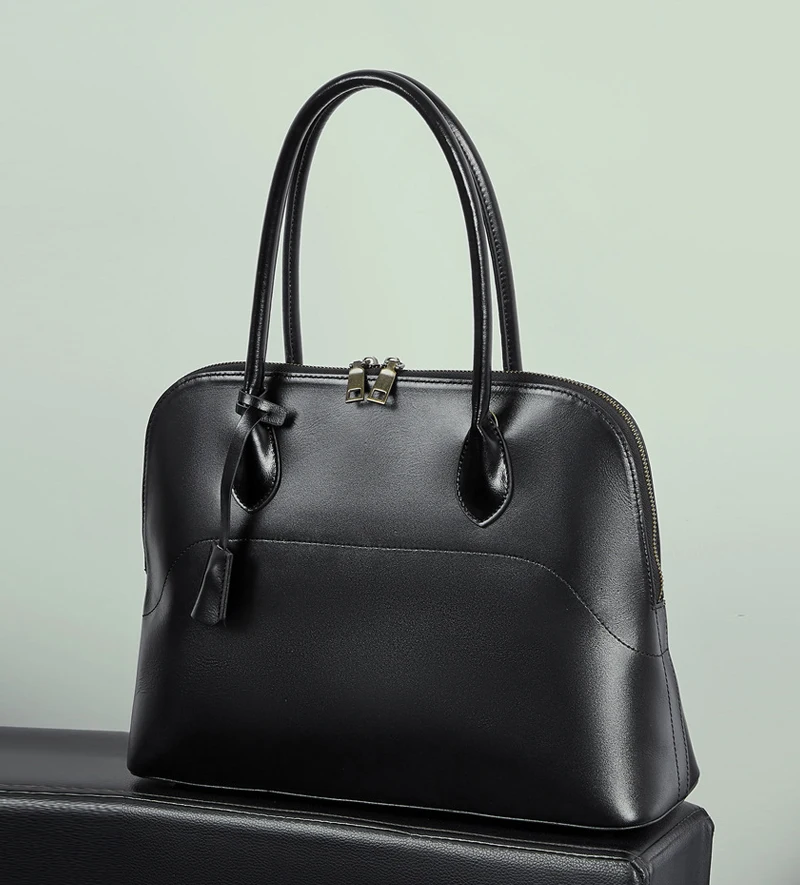 Купольная сумка из натуральной кожи с фирменной сумкой с кисточками для женщин, роскошная дизайнерская сумка и кошелек из спилка для крупного рогатого скота на плечо
Купольная сумка из натуральной кожи с фирменной сумкой с кисточками для женщин, роскошная дизайнерская сумка и кошелек из спилка для крупного рогатого скота на плечо