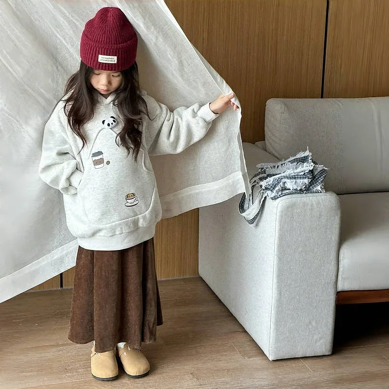 Girls Hoodie 2024 Winter New Childrens Wear Korean Baby Girls Foreign Style Plus Cashmere Warm Cartoon Hoodie Casual Simple
Girls Hoodie 2024 Winter New Childrens Wear Korean Baby Girls Foreign Style Plus Cashmere Warm Cartoon Hoodie Casual Simple