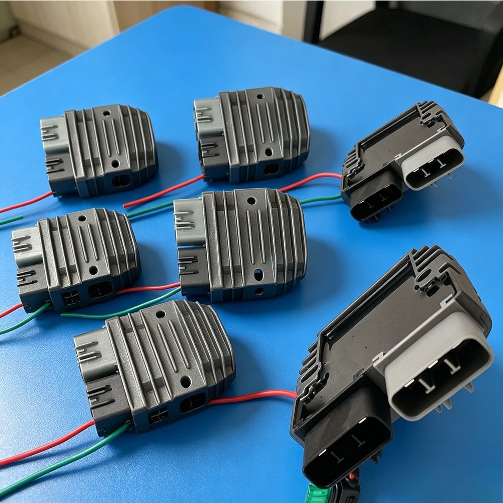 1pc Rectifier Voltage 12318523367 299066060000 54040301B 54040301A 31600-MGZ-J01 31600-MJF-A01 For Honda CBR500R ABS CBR600RR
1pc Rectifier Voltage 12318523367 299066060000 54040301B 54040301A 31600-MGZ-J01 31600-MJF-A01 For Honda CBR500R ABS CBR600RR