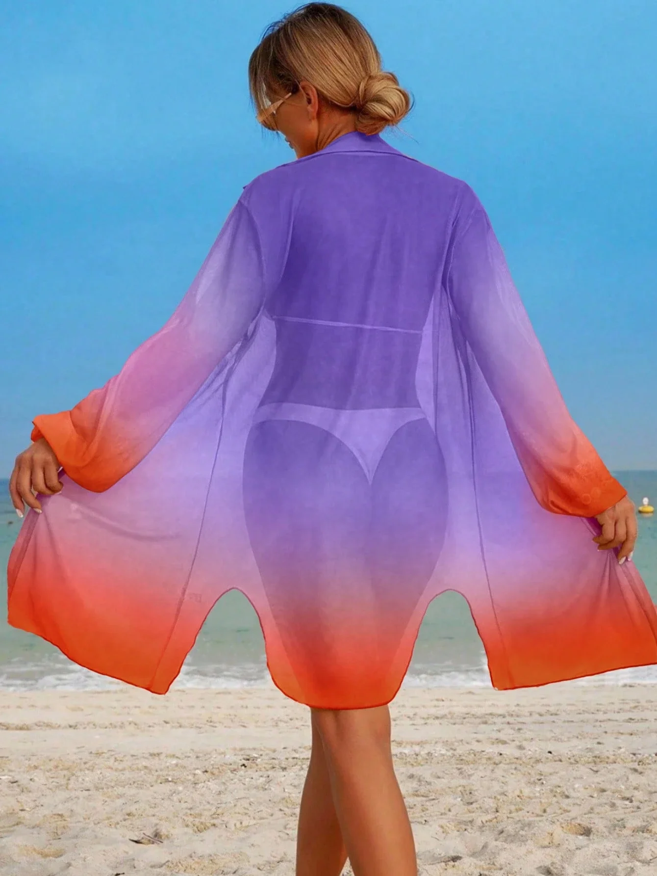 Пляжная накидка-кимоно омбре с рукавами-фонариками свободного кроя для отпуска на пляже
Пляжная накидка-кимоно омбре с рукавами-фонариками свободного кроя для отпуска на пляже