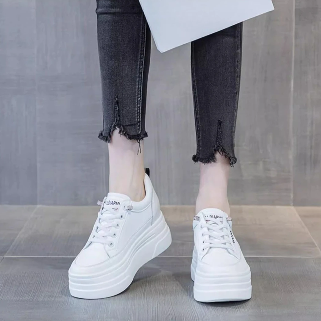 Autumn Women's Thick Sole Sneakers Petite Friendly Genuine Leather Exterior Breathable Mesh Lining Arch Support
Autumn Women's Thick Sole Sneakers Petite Friendly Genuine Leather Exterior Breathable Mesh Lining Arch Support