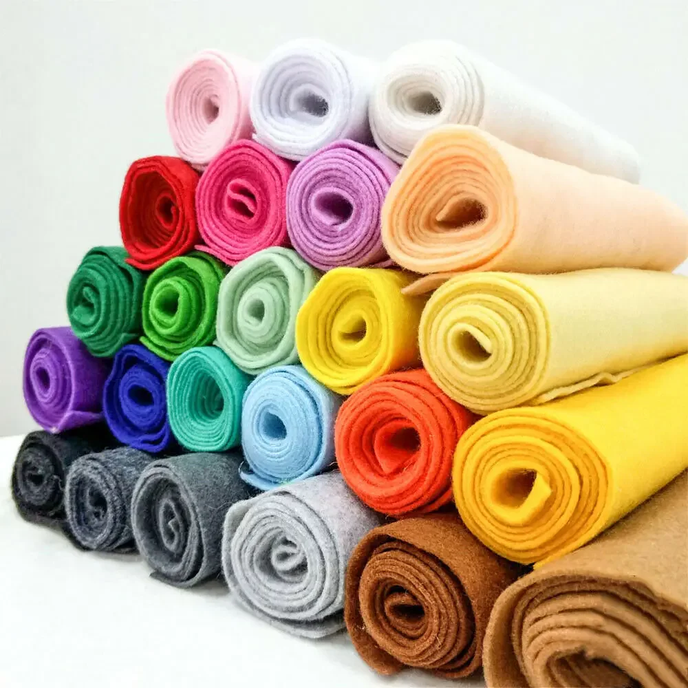 90*90cm Roll Soft Felt Fabric Non-woven Felt Fabric Sheet DIY Sewing Dolls Crafts Accessories 1.4mm Thick BY THE Yard Chiffon
90*90cm Roll Soft Felt Fabric Non-woven Felt Fabric Sheet DIY Sewing Dolls Crafts Accessories 1.4mm Thick BY THE Yard Chiffon