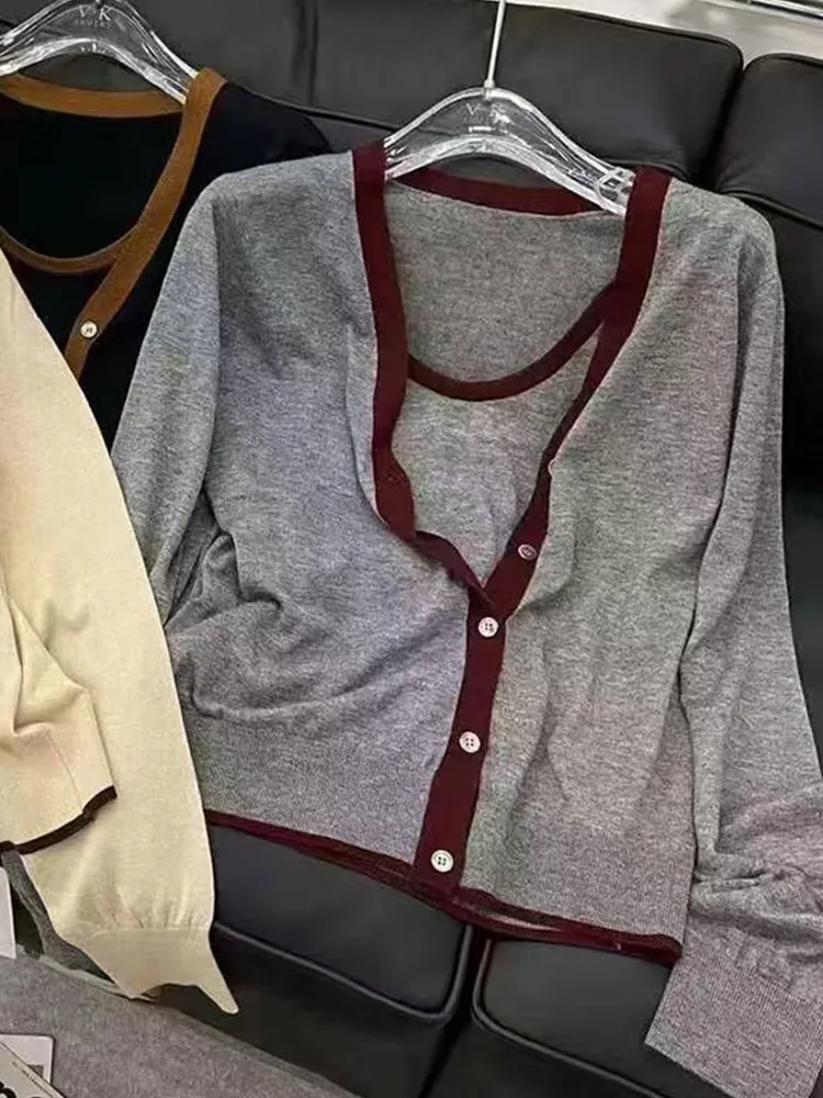 Вязаный свитер-кардиган с длинными рукавами, модный комплект из двух предметов, удобный дизайн, корейский стиль, ансамбль, омолаживающий образ
Вязаный свитер-кардиган с длинными рукавами, модный комплект из двух предметов, удобный дизайн, корейский стиль, ансамбль, омолаживающий образ