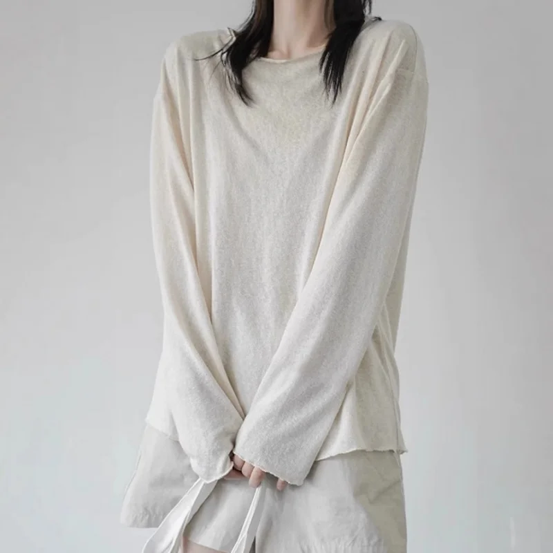 Snowflake texture, soft and lightweight, loose-fitting design, niche style, slimming, fashionable, versatile, long-sleeved, casu
Snowflake texture, soft and lightweight, loose-fitting design, niche style, slimming, fashionable, versatile, long-sleeved, casu