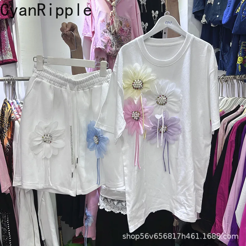 Casual Summer Women Two-piece Set Beading Flowers Diamonds White Short Sleeve T-shirt Top + Elastic Waist Loose Straight Shorts
Casual Summer Women Two-piece Set Beading Flowers Diamonds White Short Sleeve T-shirt Top + Elastic Waist Loose Straight Shorts