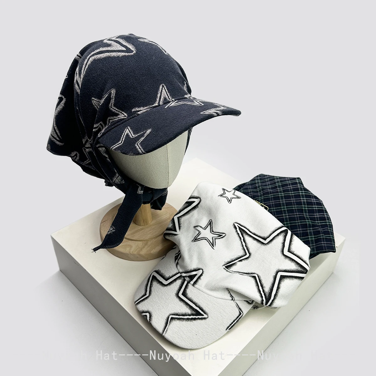 New Men Women American Retro Stars Letter Embroidery Visors Hats Sunshade Plaid Versatile Hip-hop Peaked Caps Fashion Personal
New Men Women American Retro Stars Letter Embroidery Visors Hats Sunshade Plaid Versatile Hip-hop Peaked Caps Fashion Personal