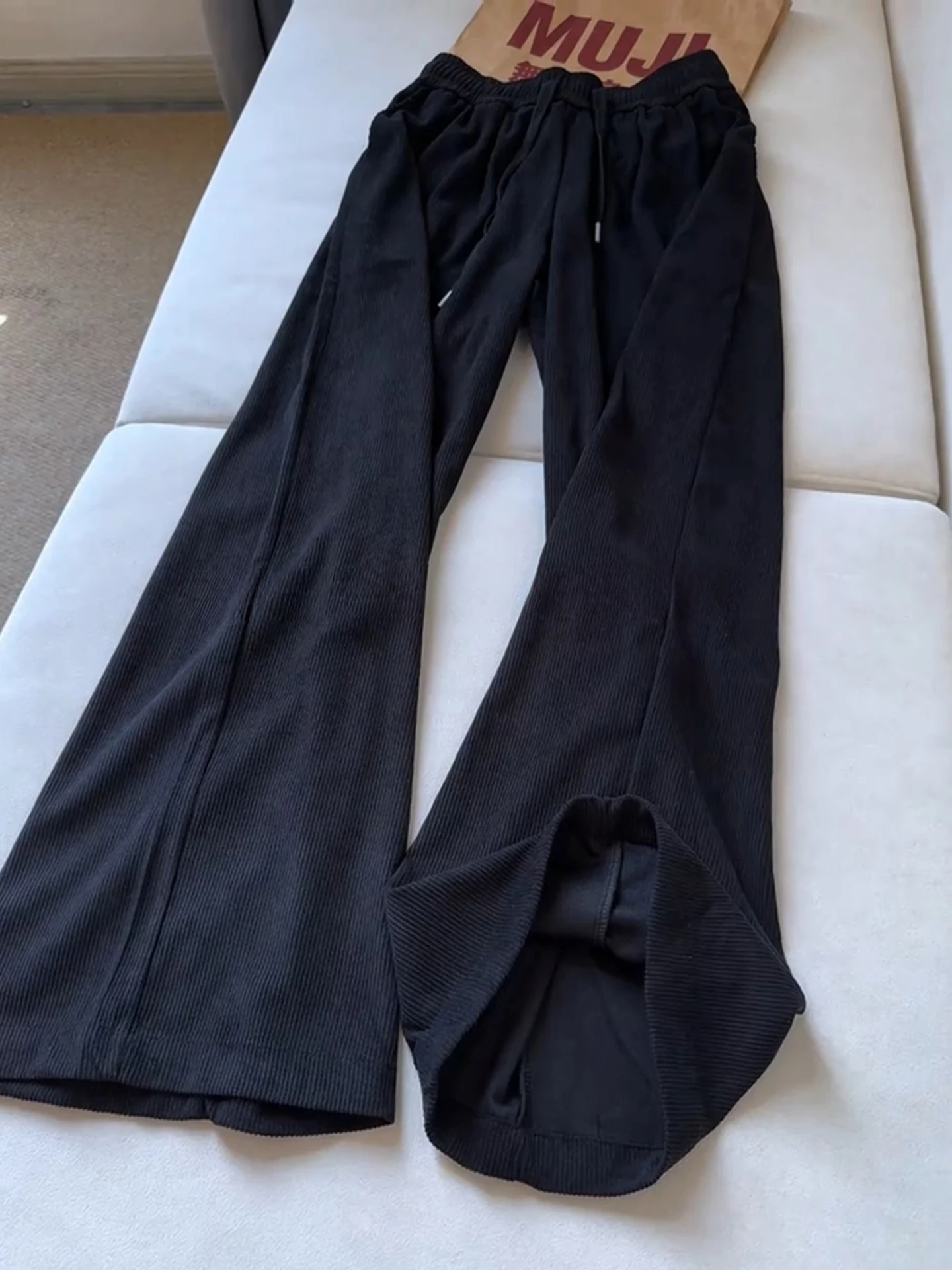 Men's Corduroy Straight Leg Pants Loose Fit Casual Trousers American Sle Autumn Micro Flared Long Pants Casual Pants
Men's Corduroy Straight Leg Pants Loose Fit Casual Trousers American Sle Autumn Micro Flared Long Pants Casual Pants