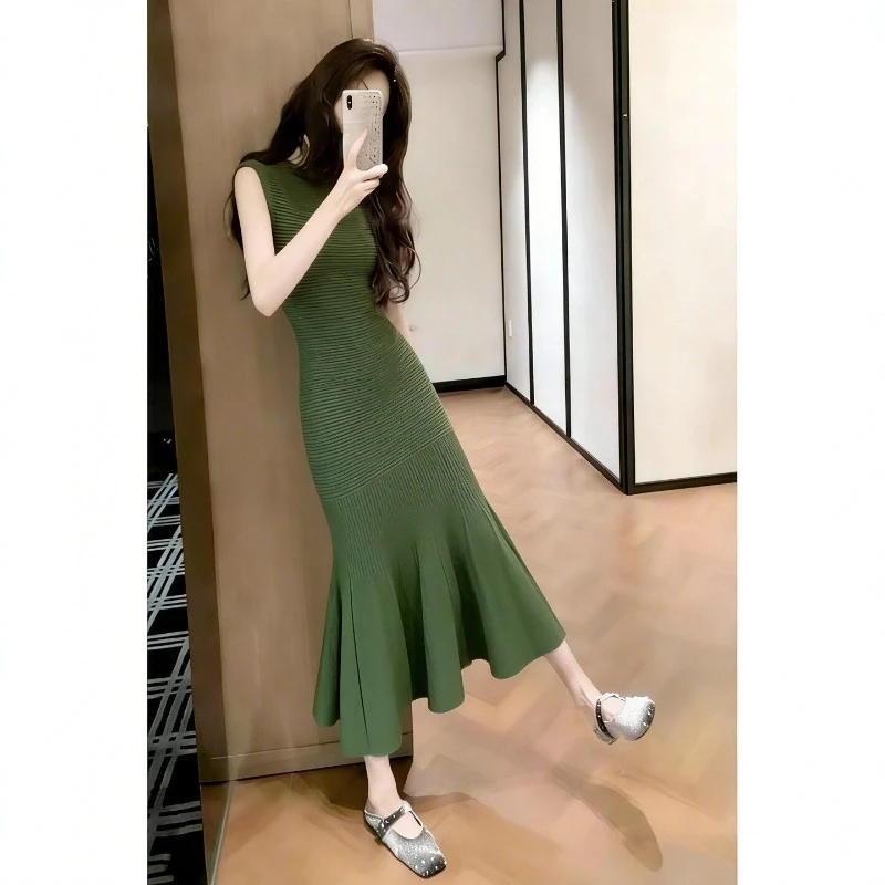 Sleeveless Dress, Women's Summer New Style, High-end and Slimming Fishtail Skirt
Sleeveless Dress, Women's Summer New Style, High-end and Slimming Fishtail Skirt