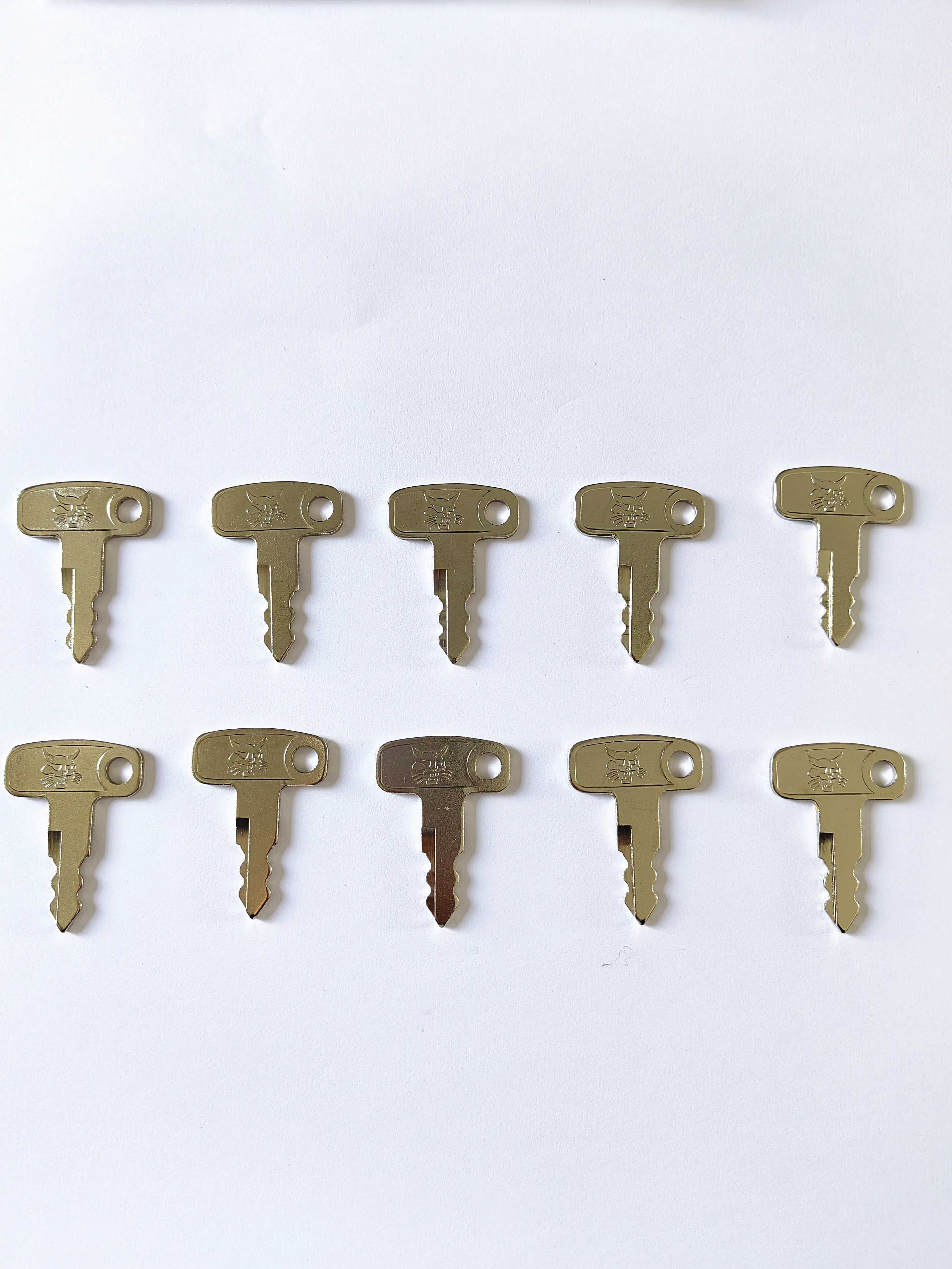 10PCS Ignition Key 7427397 Fits For Bobcat Compact Tractor CT1021 1025 2025 2035 2040 4045 4050
10PCS Ignition Key 7427397 Fits For Bobcat Compact Tractor CT1021 1025 2025 2035 2040 4045 4050