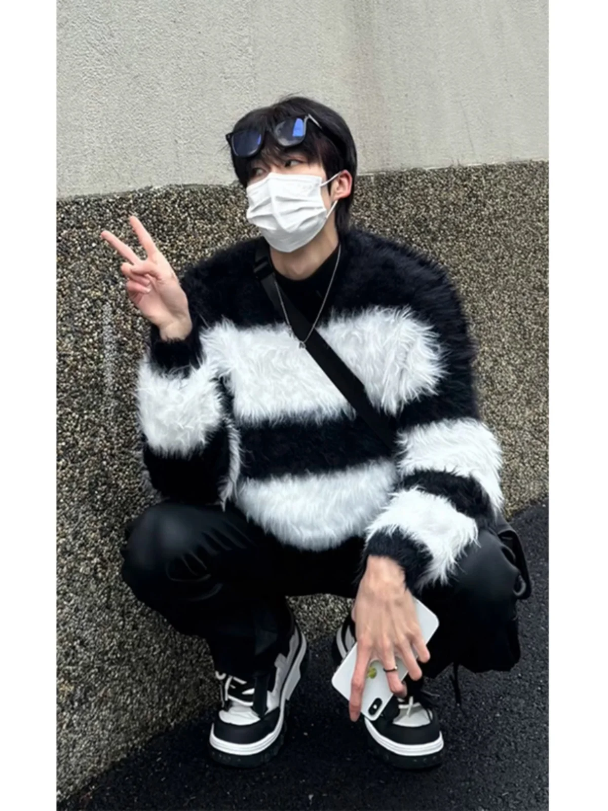 Lazy Sle Men's Knitted Sweater Autumn Winter Stripe Splicing Inner irt Cleanfit Camere Long Sve round Ne Top
Lazy Sle Men's Knitted Sweater Autumn Winter Stripe Splicing Inner irt Cleanfit Camere Long Sve round Ne Top