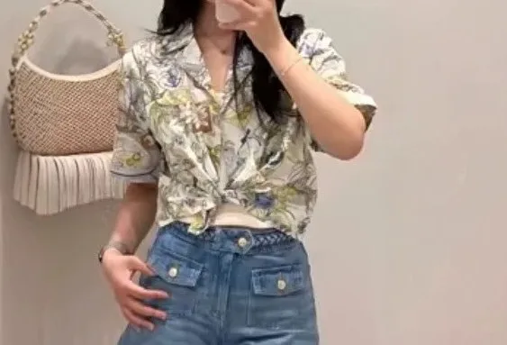 2026 Summer Women Short Sleeve Turn-down Collar Shirt + A-line Mini Skirt + Higth Wais
2026 Summer Women Short Sleeve Turn-down Collar Shirt + A-line Mini Skirt + Higth Wais