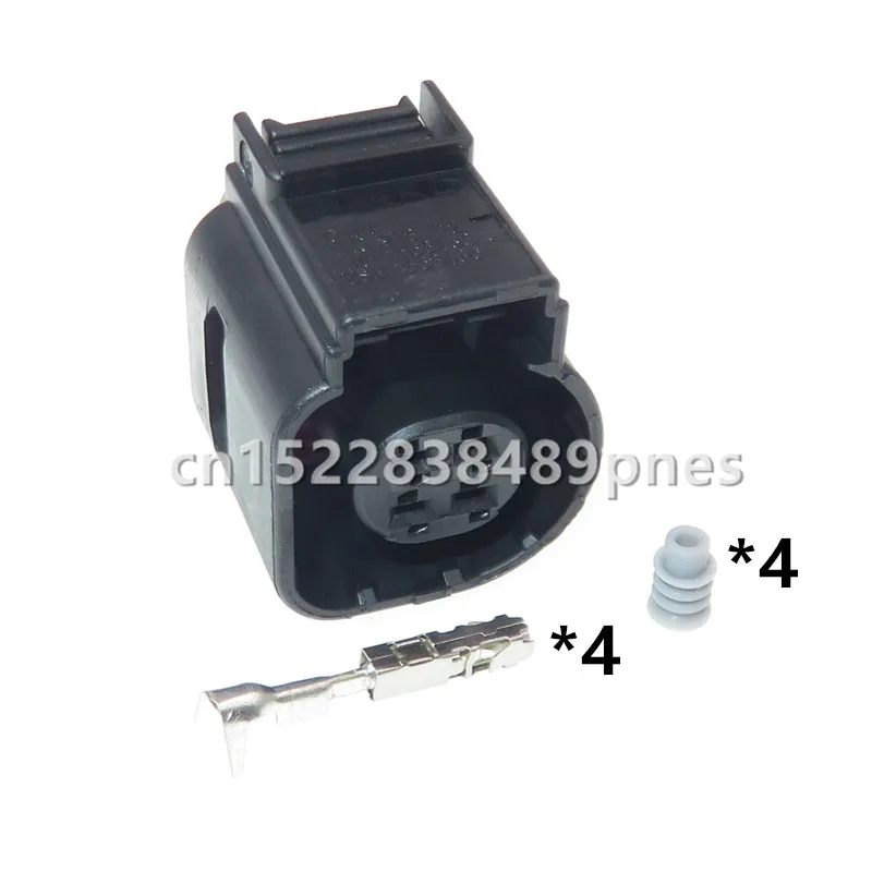 4 Pole 1.5 Series 4H0973712 1563483 1563486 Auto Brake Light Generator Wiring Connector For VW Audi
4 Pole 1.5 Series 4H0973712 1563483 1563486 Auto Brake Light Generator Wiring Connector For VW Audi