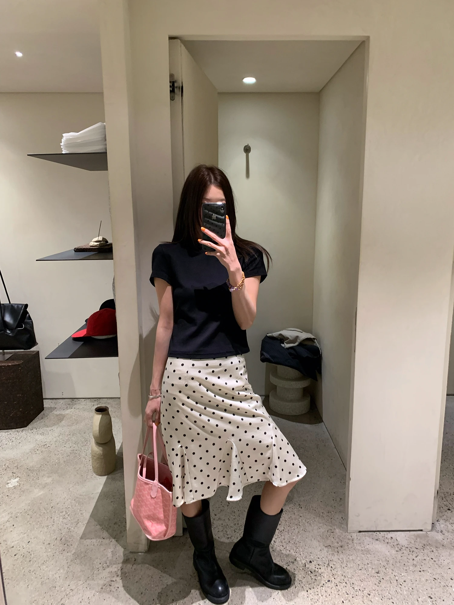 Tooth Bracket Large Poodle Polka Dot Fish Tail Knee-Length Skirt Gentle Slimming Hemline Design Low Waist A-Line Skirt
Tooth Bracket Large Poodle Polka Dot Fish Tail Knee-Length Skirt Gentle Slimming Hemline Design Low Waist A-Line Skirt