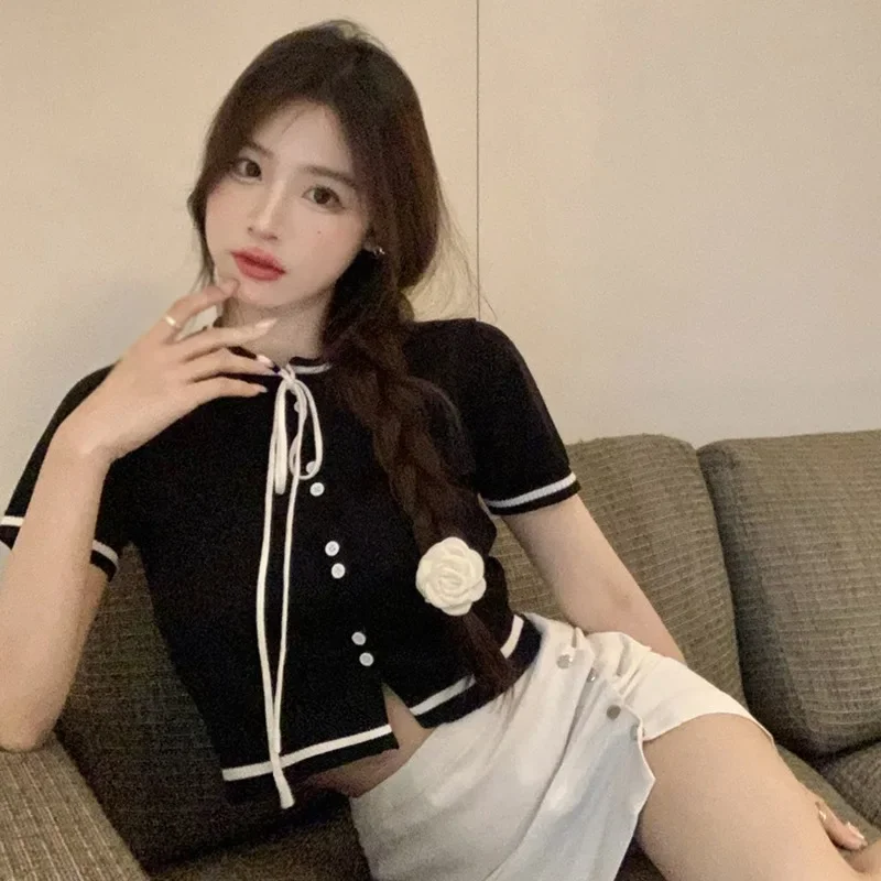 Women's Round Neck Short Sleeved T-shirt with Bow Tie, Single Breasted Knit Top Shirt, Casual Korean Version
Women's Round Neck Short Sleeved T-shirt with Bow Tie, Single Breasted Knit Top Shirt, Casual Korean Version